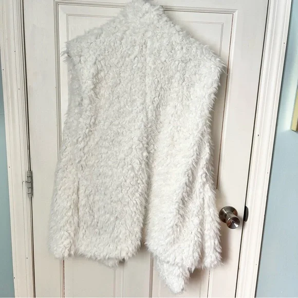 Offline by Aerie Sherpa Vest XS/S Ivory Longline Layering Cozy - Picture 9 of 9